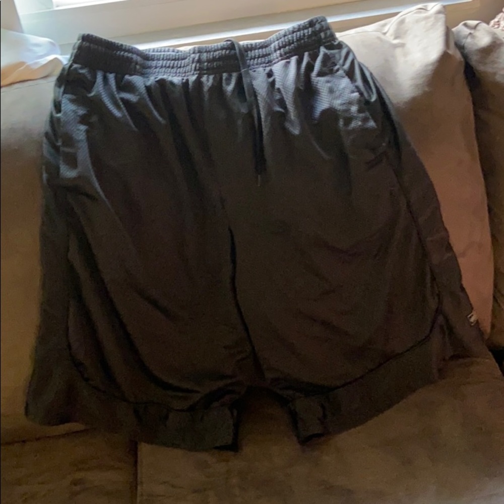 SHAKA WEARMens basketball shorts